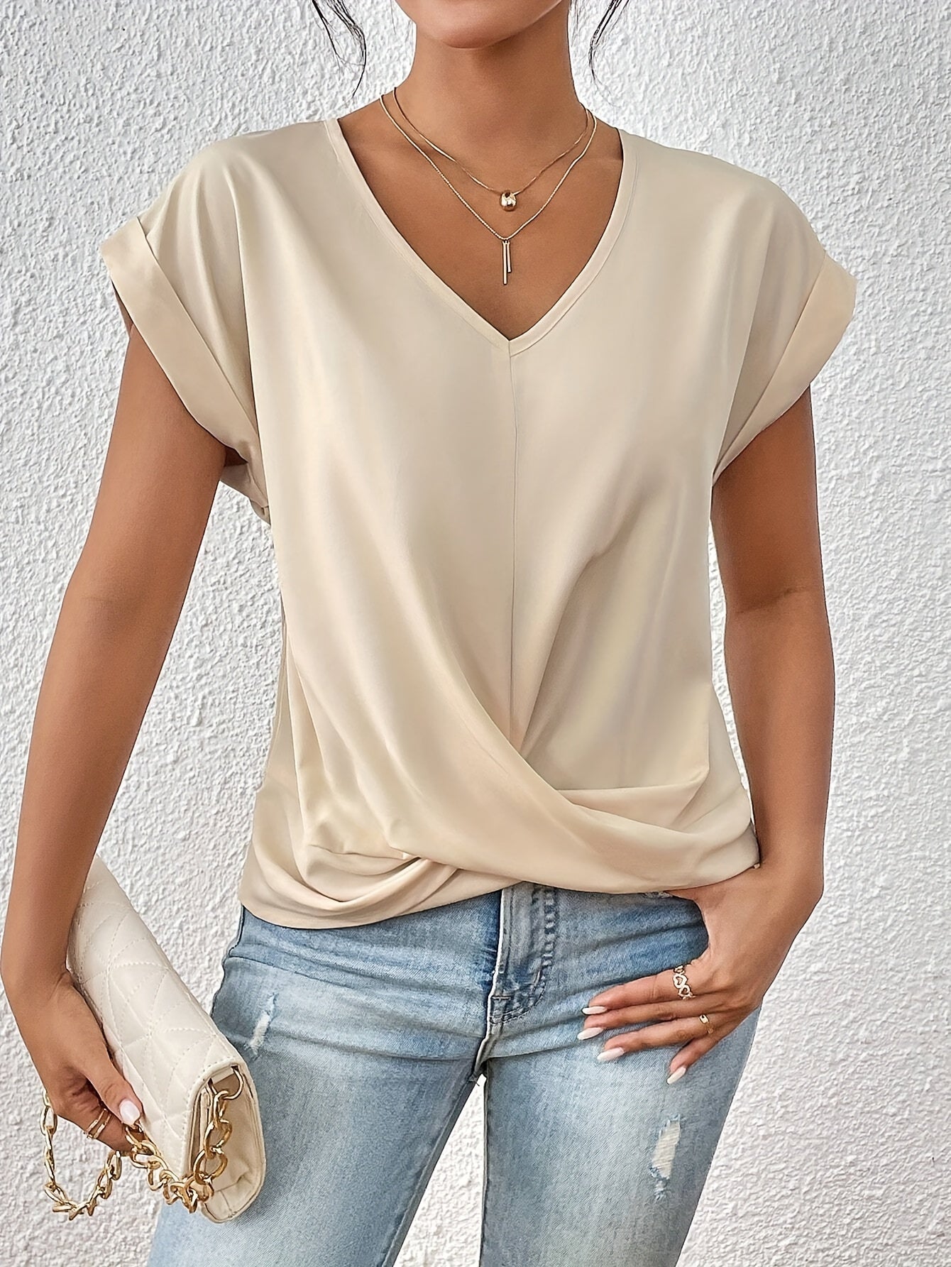 Cleo - T-shirt décontractée avec décolleté cœur