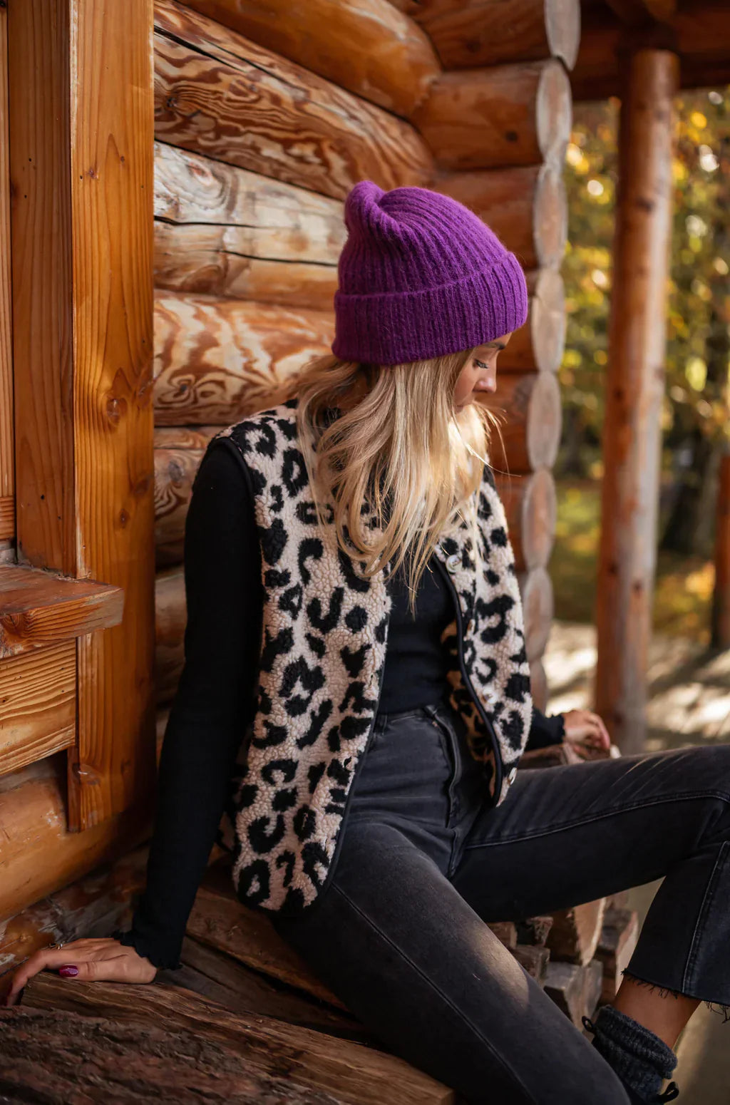 ASTRID™ | Le gilet en tricot léopard